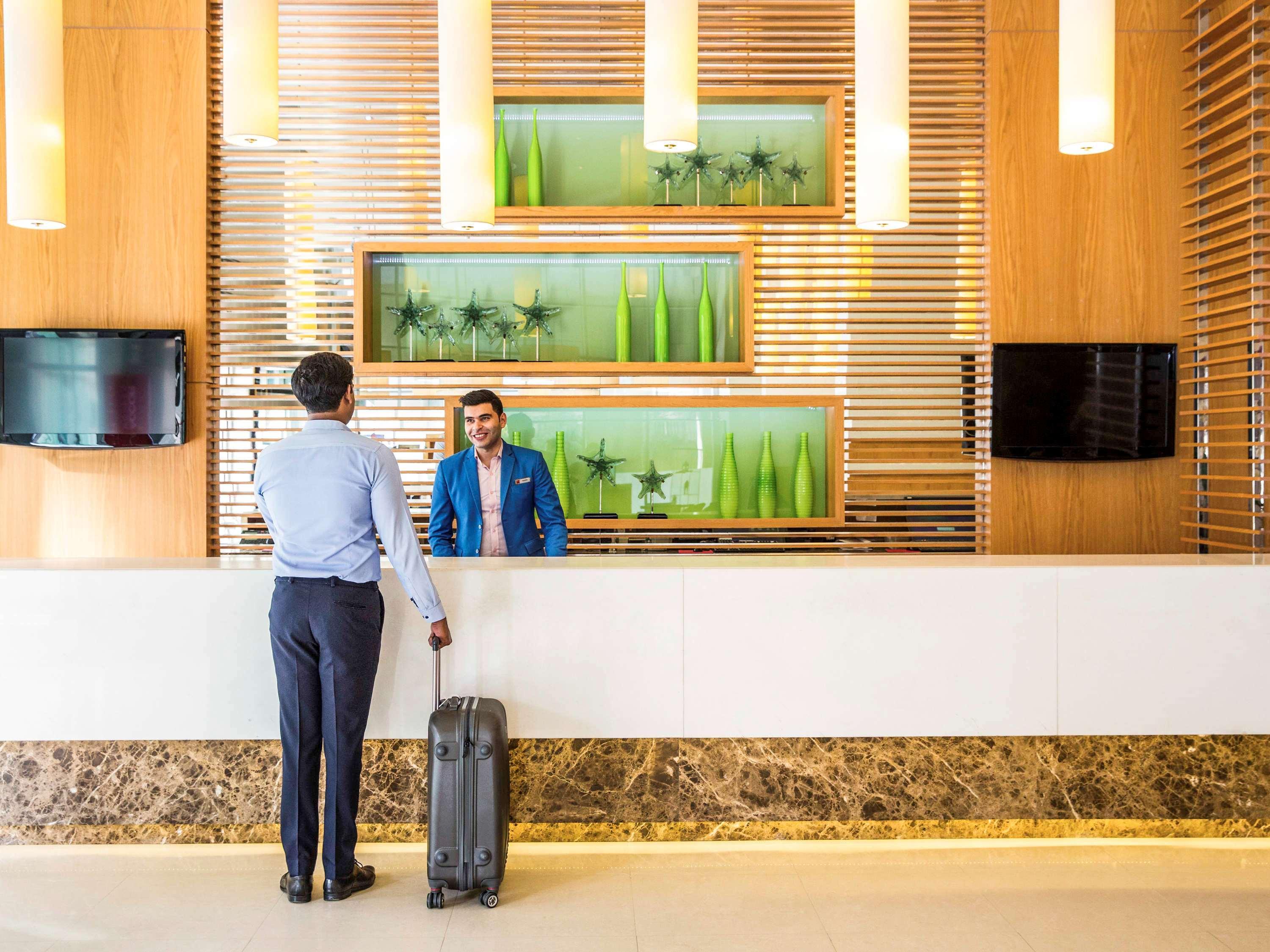 Hotel Ibis Deira Creekside Dubai Exterior foto