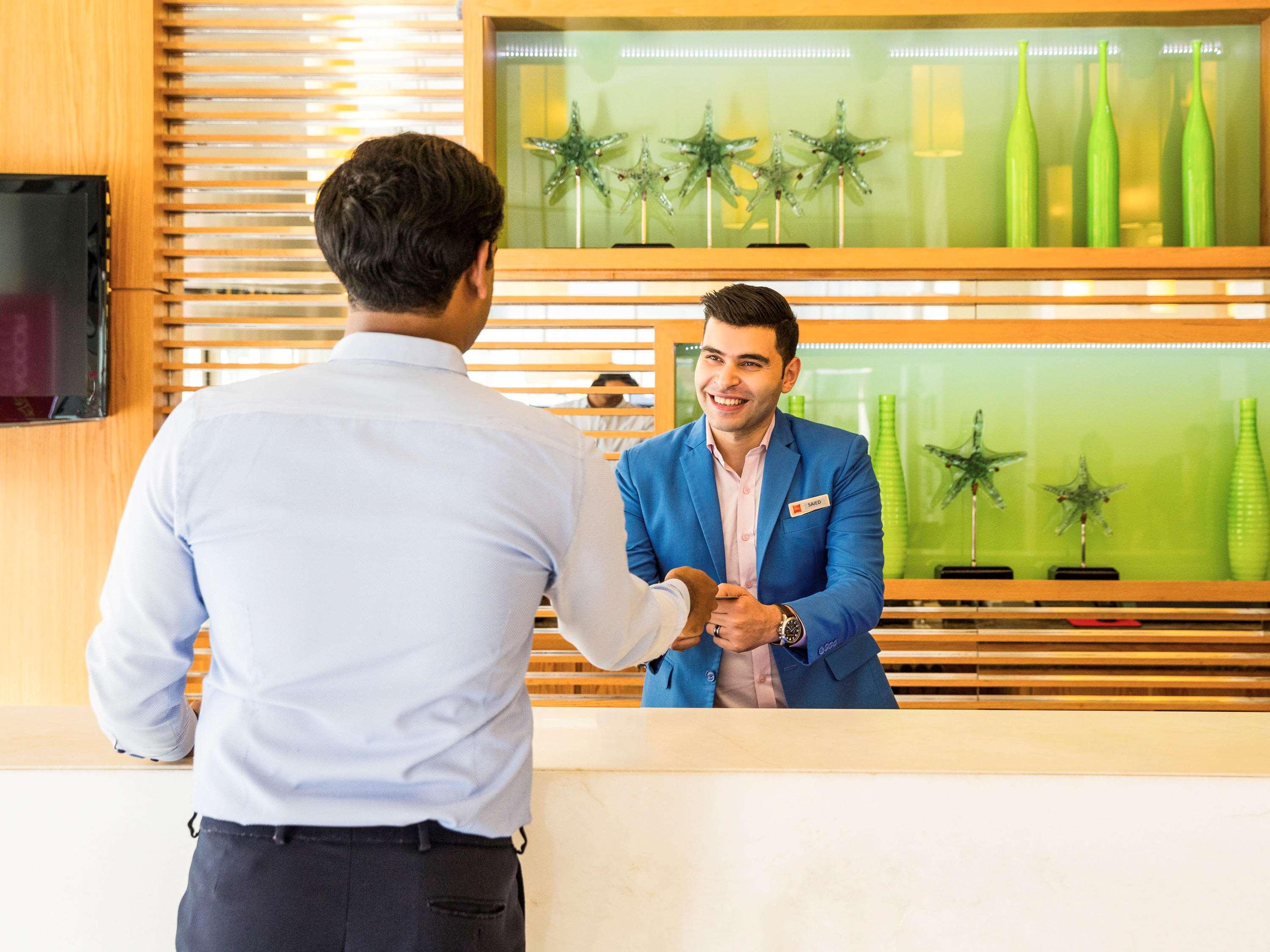 Hotel Ibis Deira Creekside Dubai Exterior foto